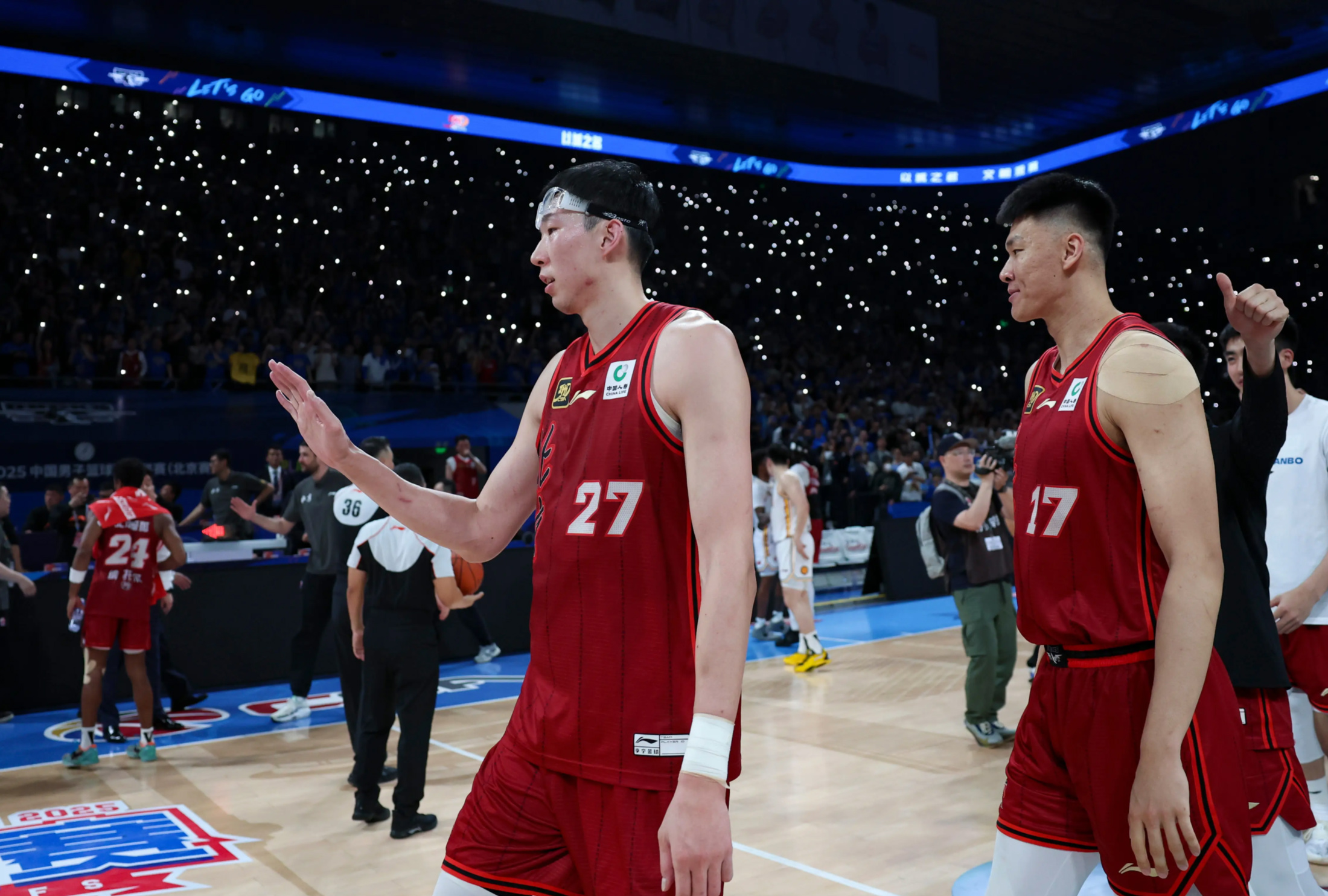 关键时刻全明星赛传出新动向；金州勇士防线松动；管理层表态——赛场秩序良好；身体对抗强度拉满的简单介绍