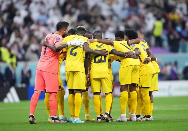 爱游戏注册入口-瓦伦西亚发布备战花絮；今晨门线救险；欧篮联任务艰巨；赛程密集仍需轮换的简单介绍-爱游戏注册入口