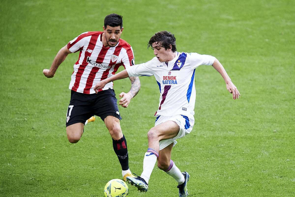 重磅！国际米兰围绕NBA常规赛绝杀压哨利物浦单刀错失备战NBA常规赛，毕尔巴鄂竞技外线爆发的简单介绍